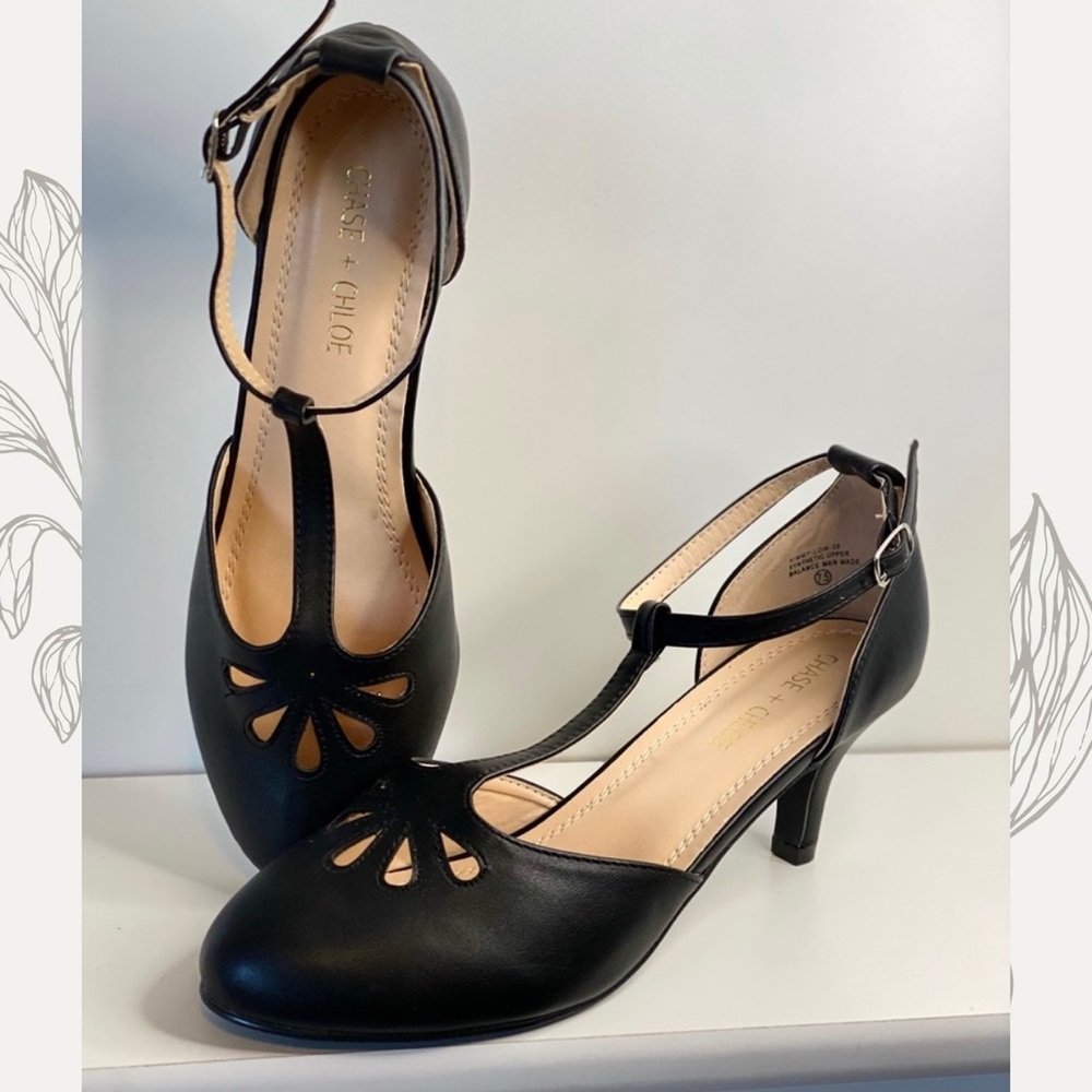 Chase + Chloe black Mary Jane heels size 7.5